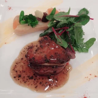 お肉料理