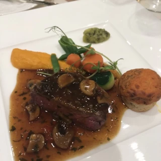 お肉料理