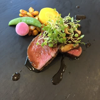 メインのお肉料理