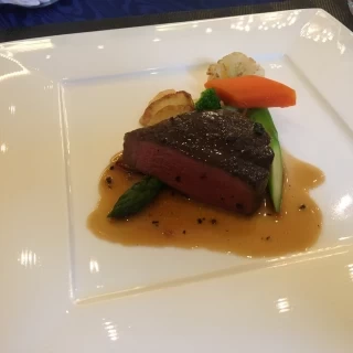 お肉料理
