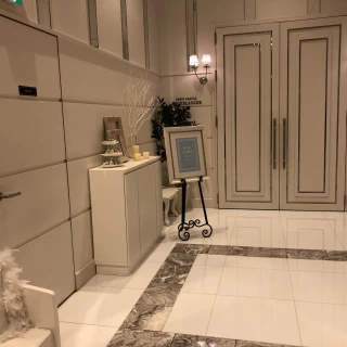 パリスの会場入り口