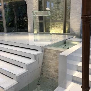 水が流れていてお洒落です
