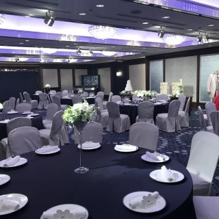 シックな会場