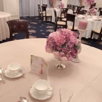 装花の低いタイプ(こちらの方が新郎新婦が見やすい)