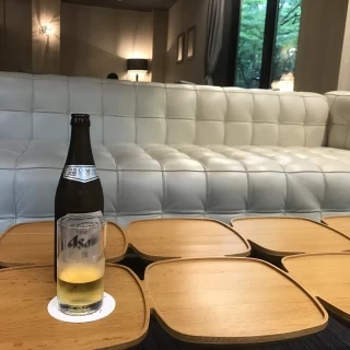 控室ではアルコールも提供