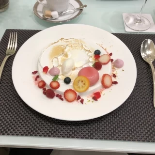 デザートの試食です。