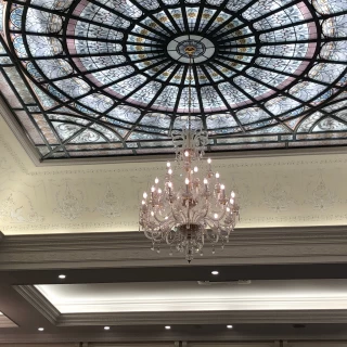 洋風の会場の天井の装飾です。
とても綺麗で一目惚れしました