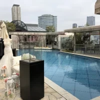 プールサイドでは、デザートビュッフェも好評だそうです。