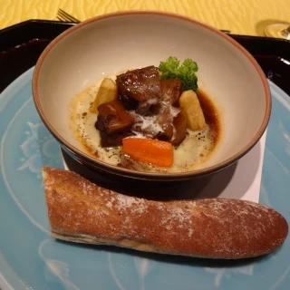 美味しいシチューとパン