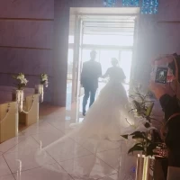 新郎新婦が退場する時の光の差し方がとても素敵でした