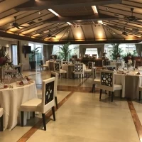 披露宴会場内（バリ）