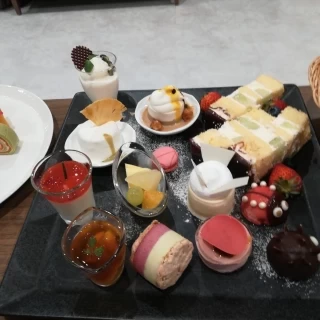 辻口シェフ監修デザートビュッフェ