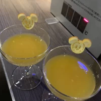 搾りたてジュース