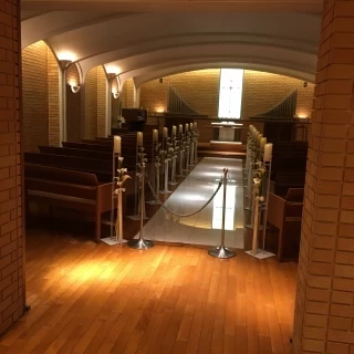 温かみのあるチャペルです。