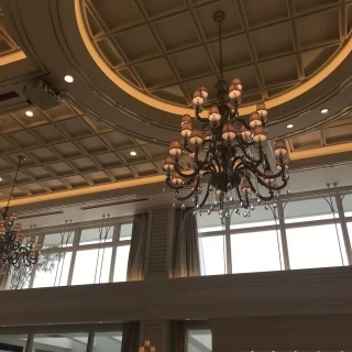 披露宴会場のシャンデリア