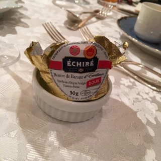エシレバター