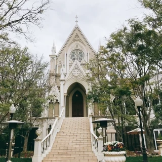 外から見たチャペルです