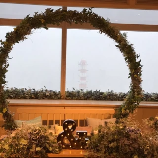 当日の新郎新婦の席です！