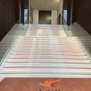 チャペル階段