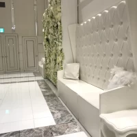 披露宴会場前スペース。こちらも映えスポット。