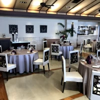 すべての会場に、オープンキッチンがあり、暖かな料理が出ます