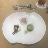 試食