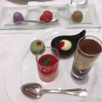 デザートビュッフェ