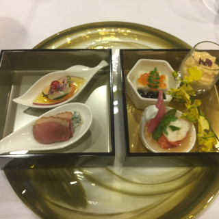 冷前菜。季節によって変わります。