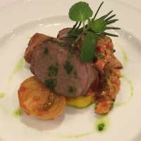メイン肉料理。