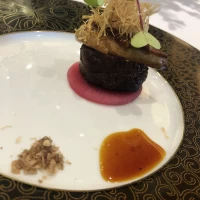 試食会でのメイン料理