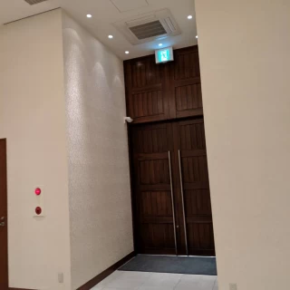 入場口
