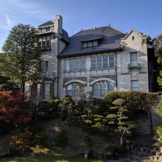 披露宴会場の建物