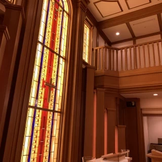 高い吹き抜けになってます