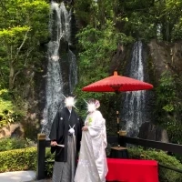 滝の前の写真スポット