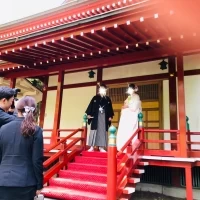 神殿前