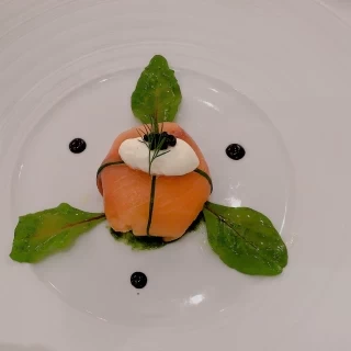 サーモンの前菜