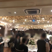 桜の花が満開の会場です