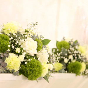 メインテーブル 装花|530493さんのベルヴィ アズグレイス（Belle  Vie  AZGRACE）の写真(768466)