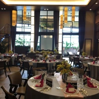 大人な雰囲気の披露宴会場