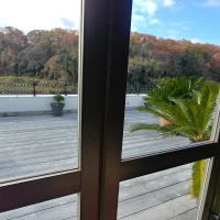待合室
天気が良ければ、外に出られます