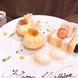挙式披露宴後の私たちの食事2
