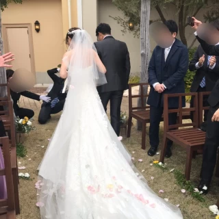 フラワーシャワーで退場
晴天でよかったです、