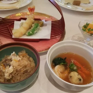 試食