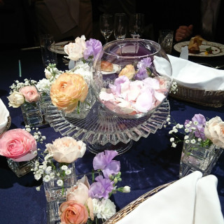 パン、ゲストテーブルお花