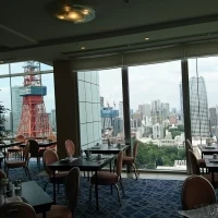 披露宴会場からも東京タワーが見えます