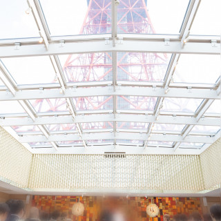 上を見上げると、東京タワーなのでゲストが喜んでくれました。