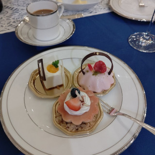 デザートビュッフェはコンクール受賞ケーキを選択しました