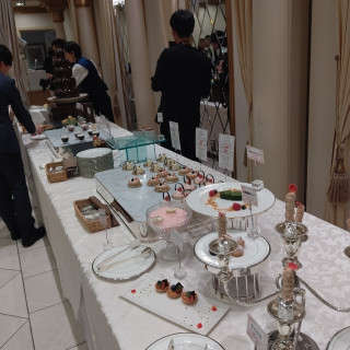 デザートビュッフェはかわいくて綺麗な上、とても美味しいです