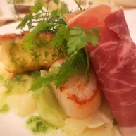 お魚料理です