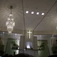 ちょっと暗い印象